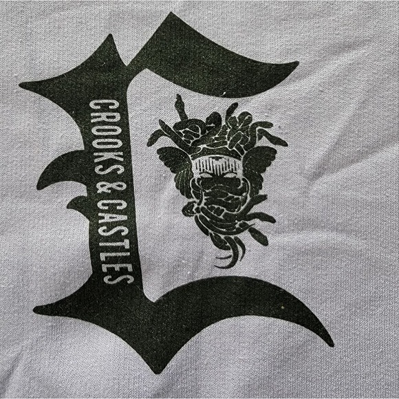 Crooks & Castles Gothic C Crewneck Sweatshirt Lavender‎ size Small - Picture 2 of 8